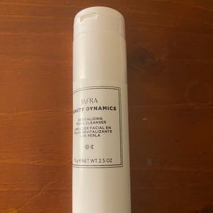 COPY - JAFRA Revitalizing Pearl Cleanser In Powder